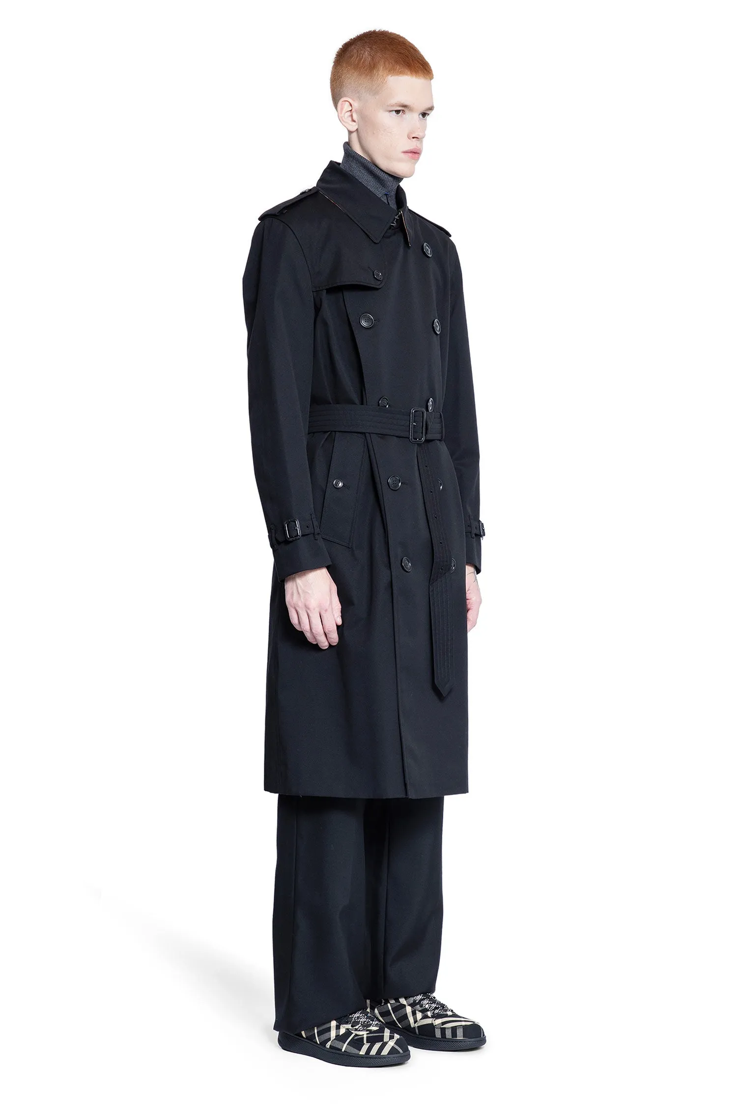 BURBERRY MAN BLACK COATS