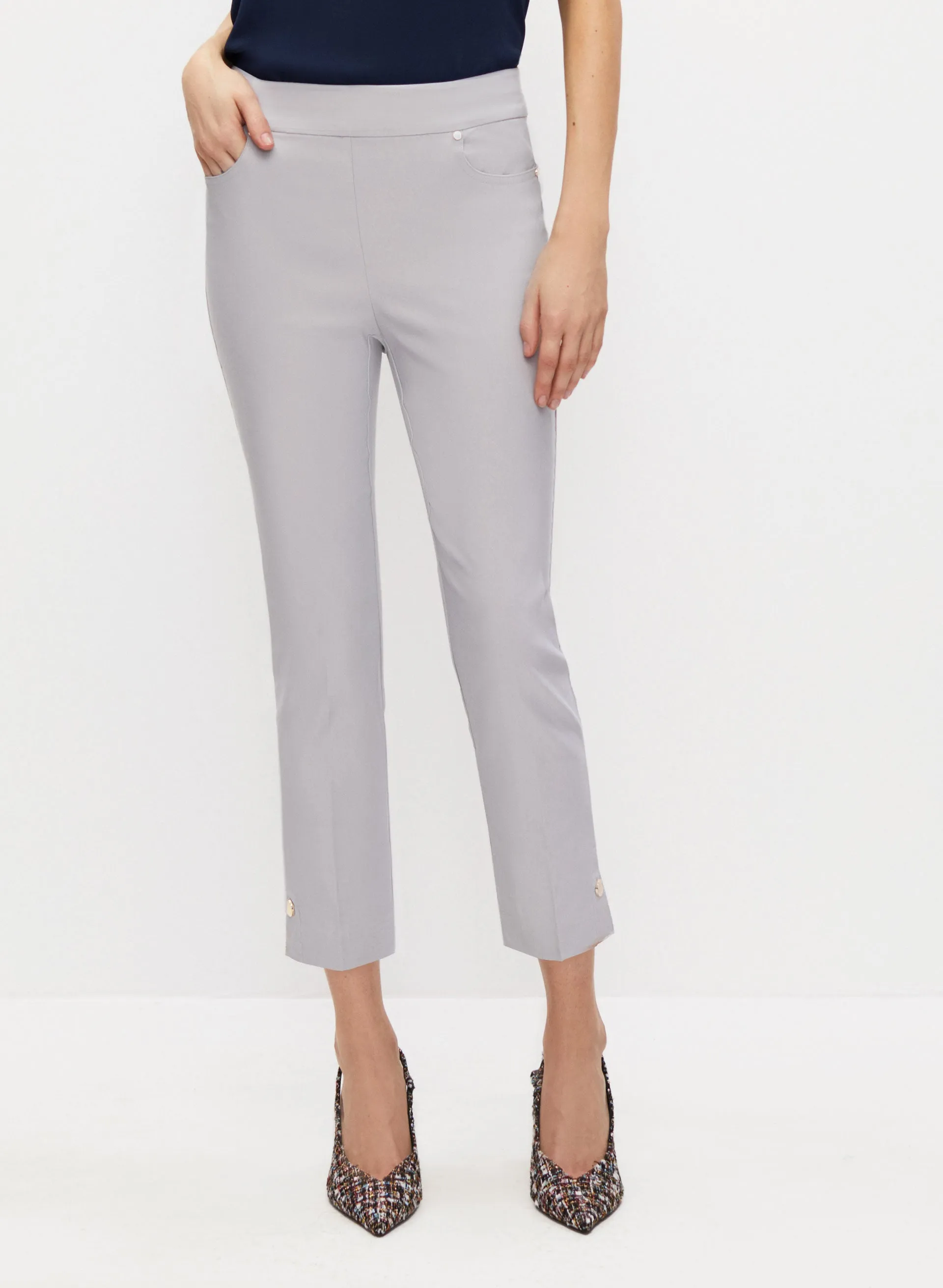 Essential Pull-On Capri Pants