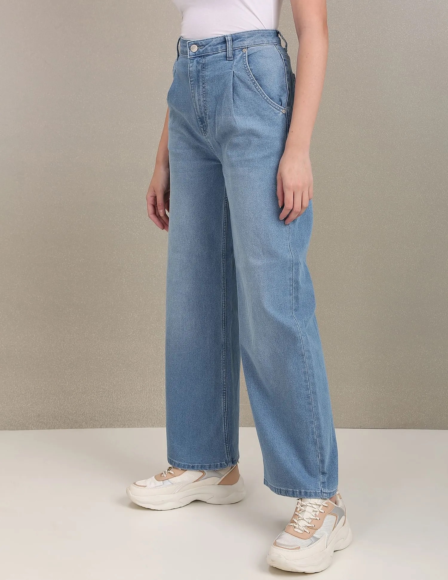 High Rise Pleated Wide Leg Jeans