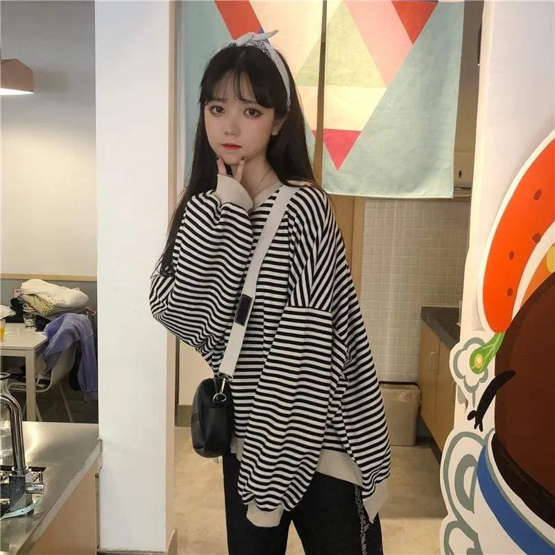 Women's Casual Round Collar Long Sleeved Striped Shirts